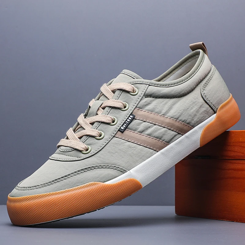Hot Sale Classic New Whit Men Canvas Shoes Fashion Lace-up Canvas Sneakers Skateboard Casual Men Vulcanized Shoes SS25152 5