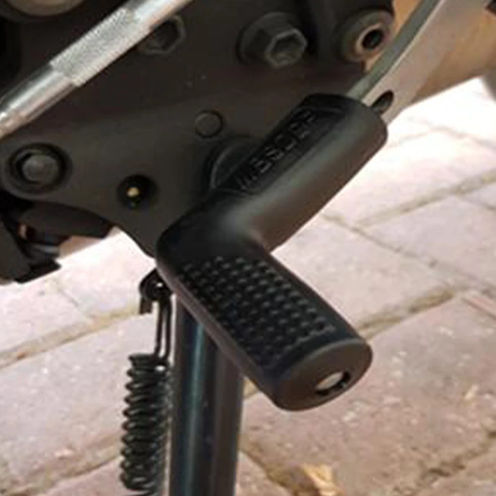 Motorcycle shifter rubber protector installed on gear lever