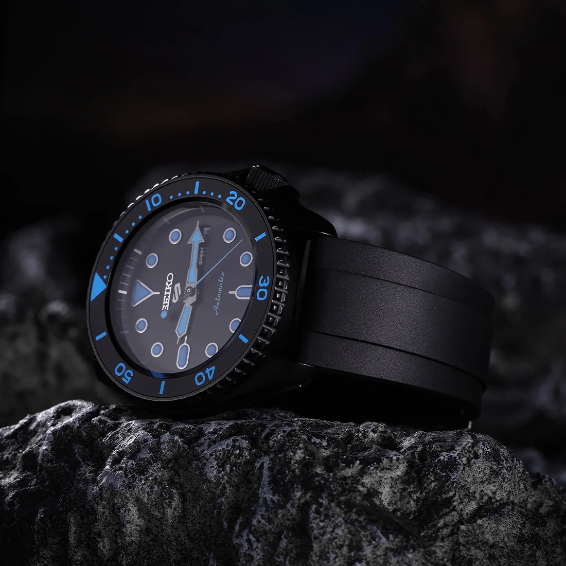 Versatile Quick Release Rubber Watch Strap - Premium Accessory Band