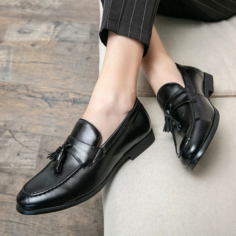 Large Tassel Loafers New Men PU Slip-on Round Head Low Heel Anti Slip Spring Autumn Business Men Dress Shoes