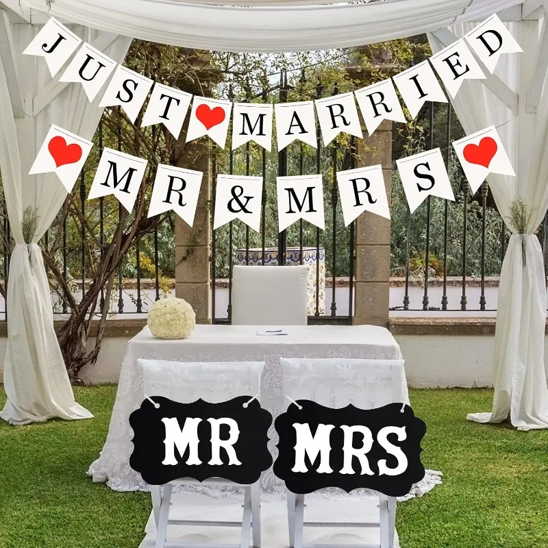 Vintage Pull Flag Bunting Set Just Married Wedding Banner with Floral Accents Bridal Shower Decor Photo Booth Props