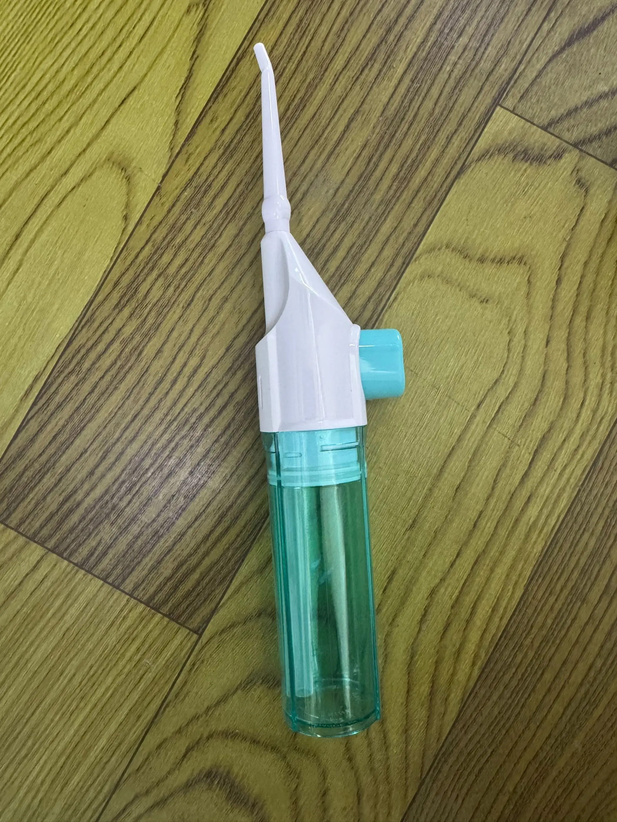 Portable High Pressure Oral Irrigator Teeth Clean Water Dental Floss Household Manual High Pressure Water Jet