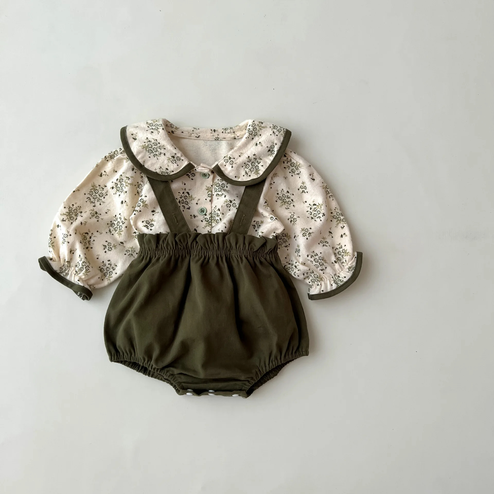 

LILIGIRL Autumn New Baby Girls Clothes Set Floral Blouse And Strap Shorts Korean Green Clothes Set For Infant Newborns