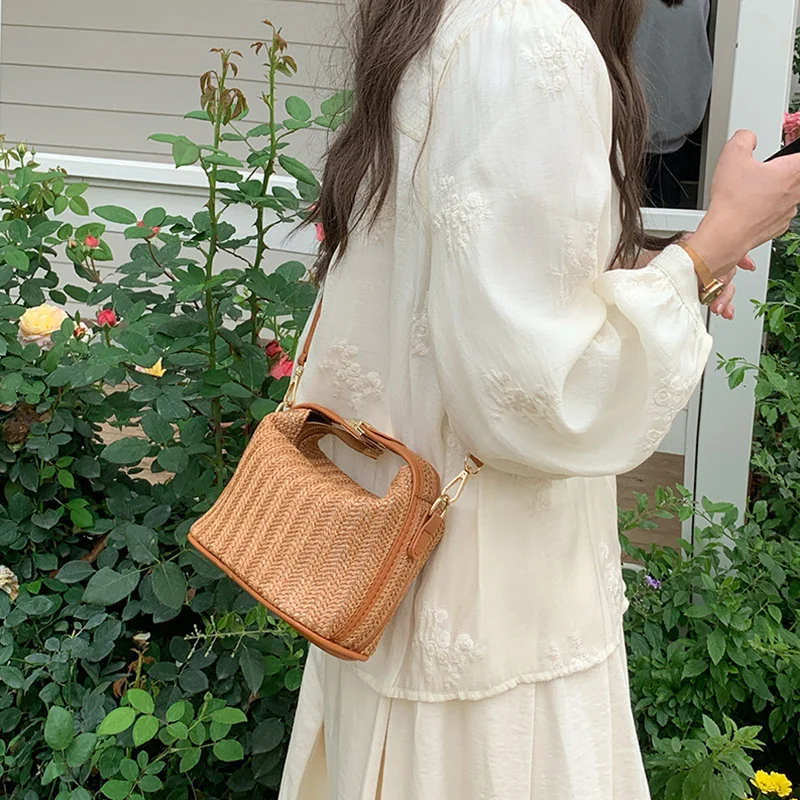 Straw Crossbody Bag For Women Fashion Bohemian Small Knitting Summer Purse And Handbag Ladies Casual Vacation Bucket Beach Bags