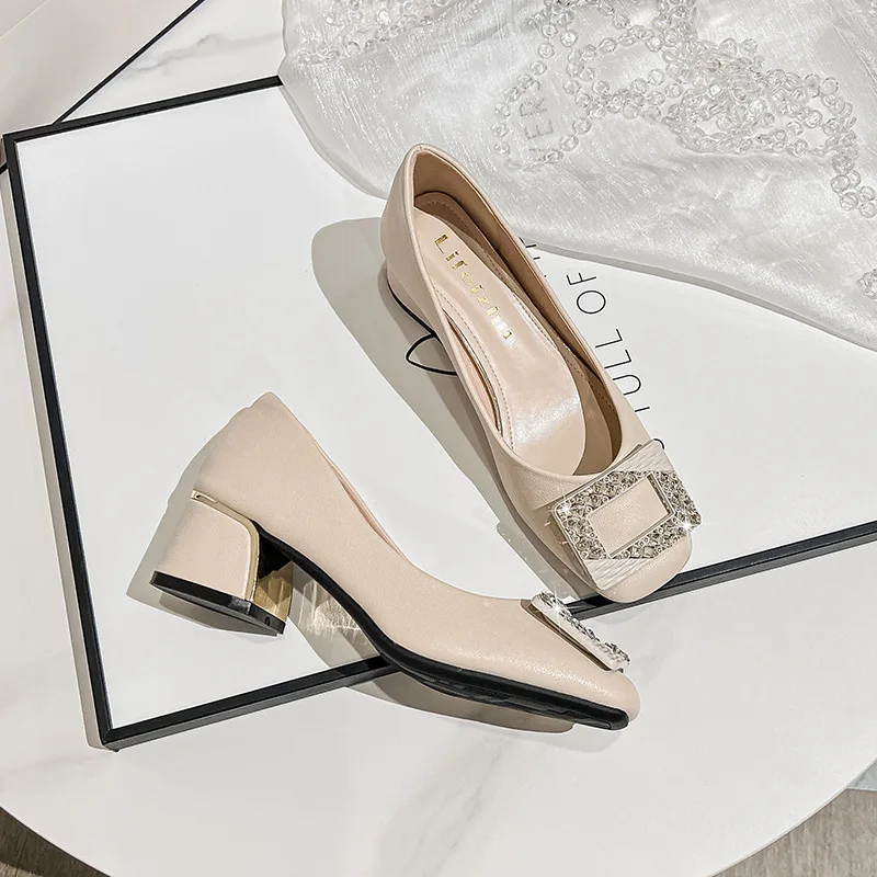 

Plus Size 35-43 Women Pumps Med Heel Square Toe Pumps Office Lady Wedding Party Dress Shoes Soft Leahter Bling Buckle Slip on