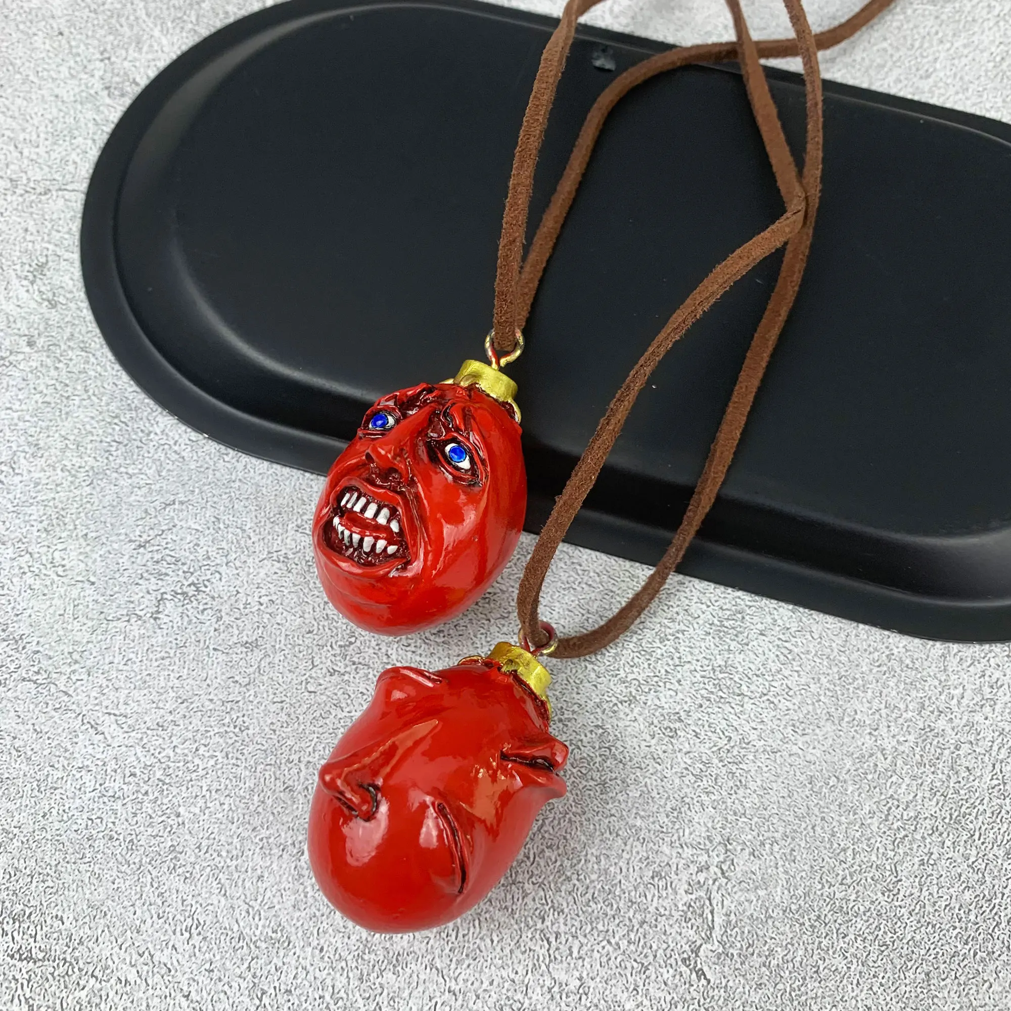 Collier Berserk Rouge Lot de 10