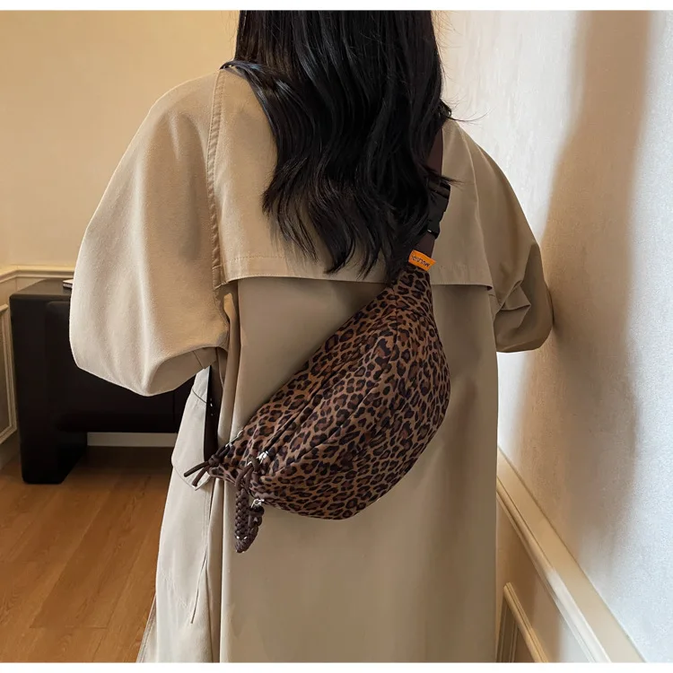 Women's Leopard Print Chest Bag, Autumn/Winter Fashion Crossbody Bag, Trendy Sporty Multifunctional Waist Bag Waist Packs bolsa