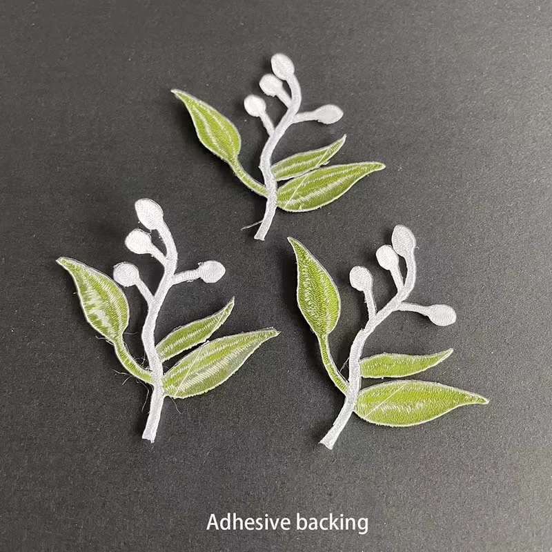 10pc/5.5*5,5 cm weiße Stoff blumen mit grünen Blättern Applique Patch Thermo kollant Stickerei Eisen auf Patches für Kleidung, Hemd – Detail 2
