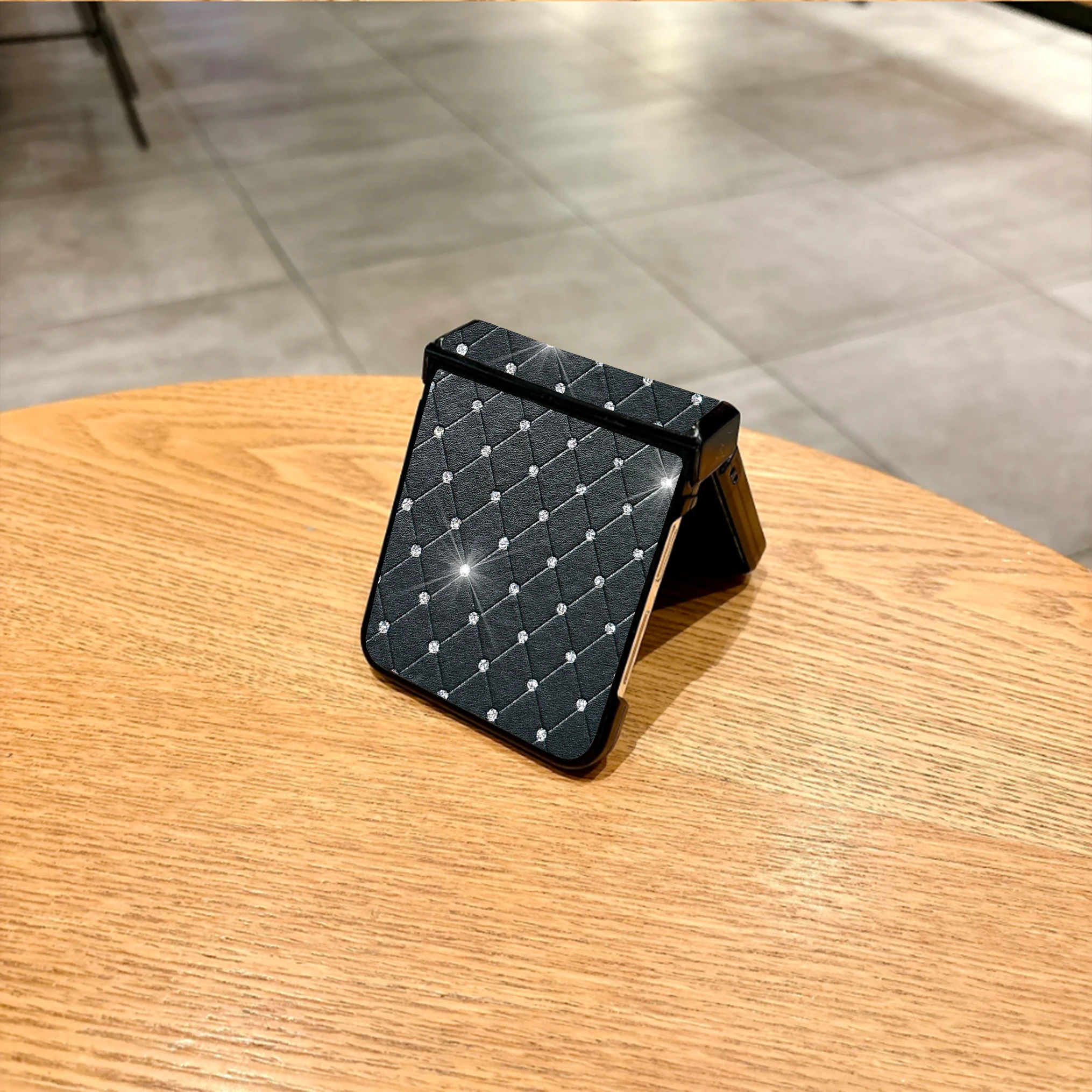 Rhombus Grid Luxury Leather Phone Case - Shockproof Back Cover