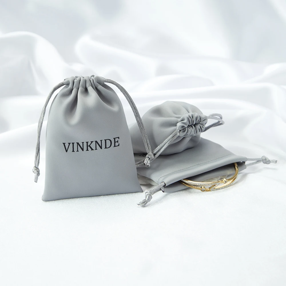 100pcs Custom Logo Silk Jewelry Pouch 7X9cm 8x10cm Small Gift Bags Satin Drawstring Jewelry Organizer Wedding Favors Candy Bag