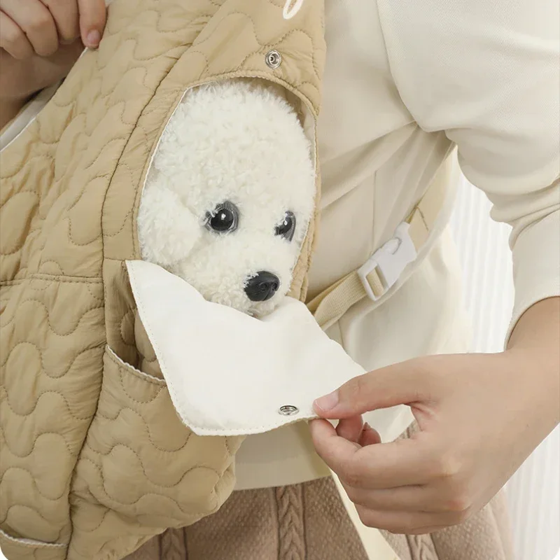 Pet Carrier Bag Winter Chest Pet Bag Extra Large Capacity Dog and Cat Bag Waterproof and Wind Resistant Portable Pet