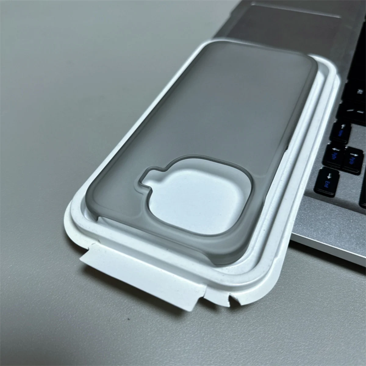 Ultra Thin Frameless Sandstone Hard Case - Slim Cover