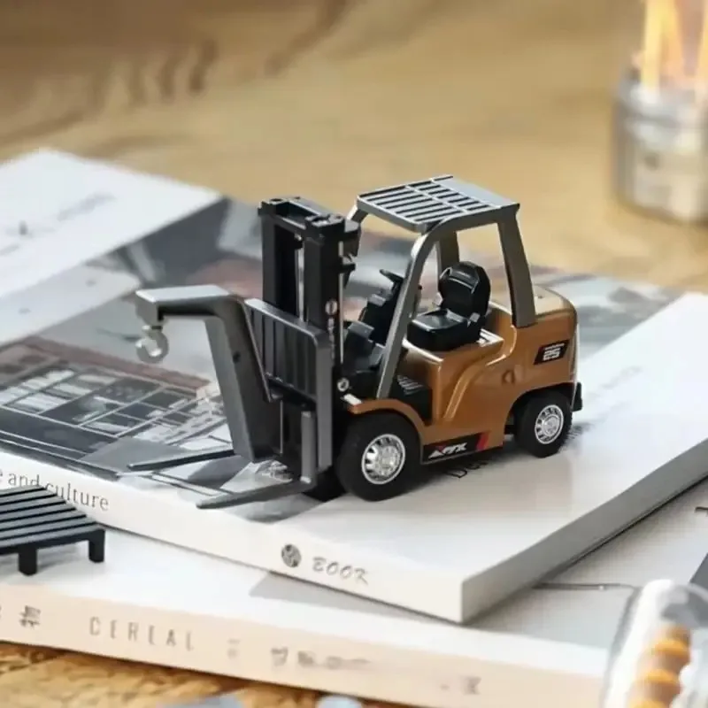 Mini Desktop Alloy RC Forklift Engineering Vehicle 1:64 Scale Remote Control Toy with Independent Controls Perfect Gift for Boys