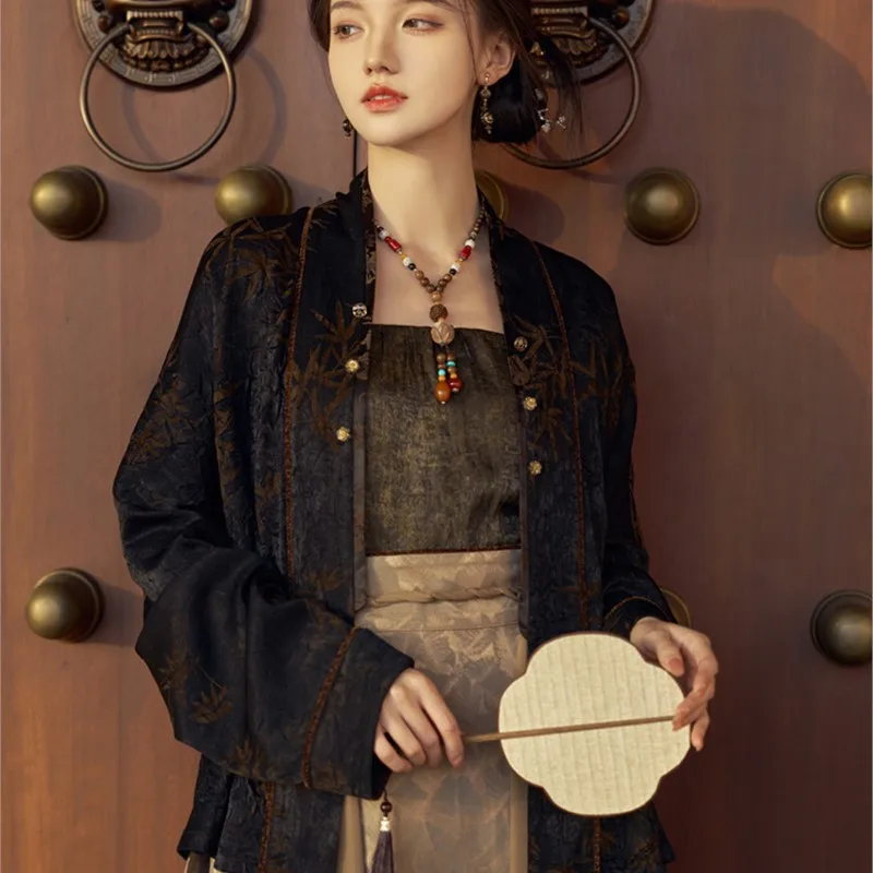 Рисунок 2 - Новый Ретро-комплект с топом и