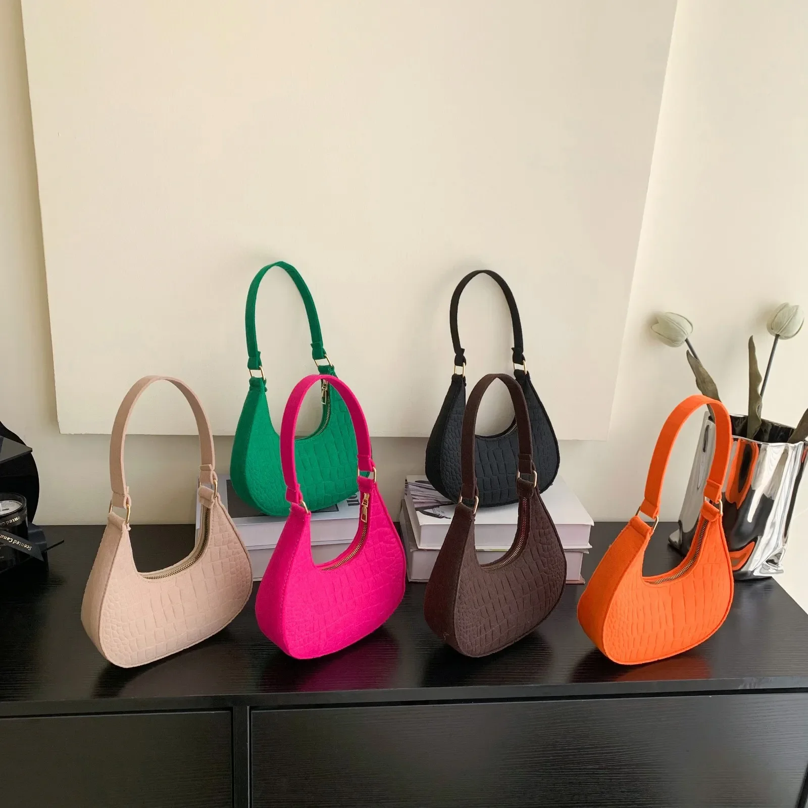 Vintage Women PU Leather Underarm Bag Casual Fashion Ladies Solid Color Hot Sale Small Shopper Tote Female Handbag Clutch