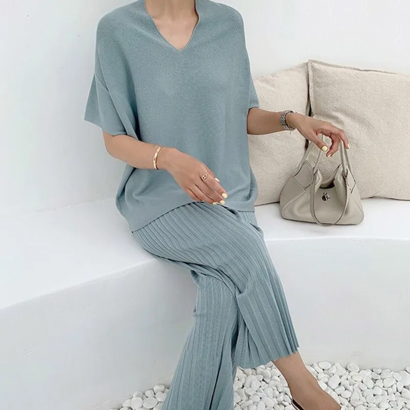 Женский Повседневный трикотажный комплект из двух предметов, Свободный пуловер с V-образным вырезом, свитер, топы, широкие брюки, тонкие трикотажные комплекты на лето