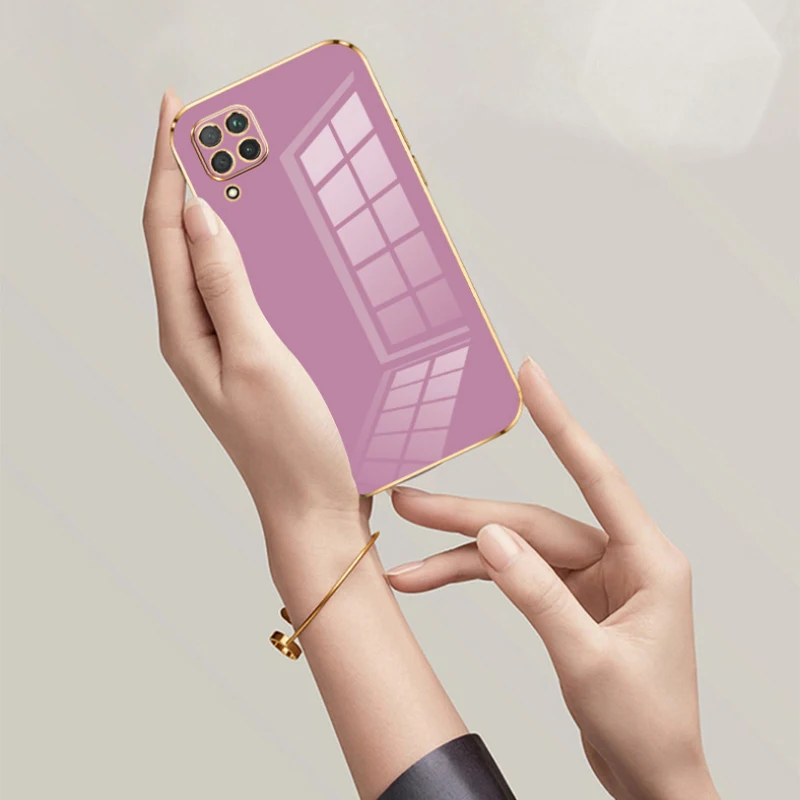 Luxurious Shockproof Silicone Back Cover with Square Plating Design
