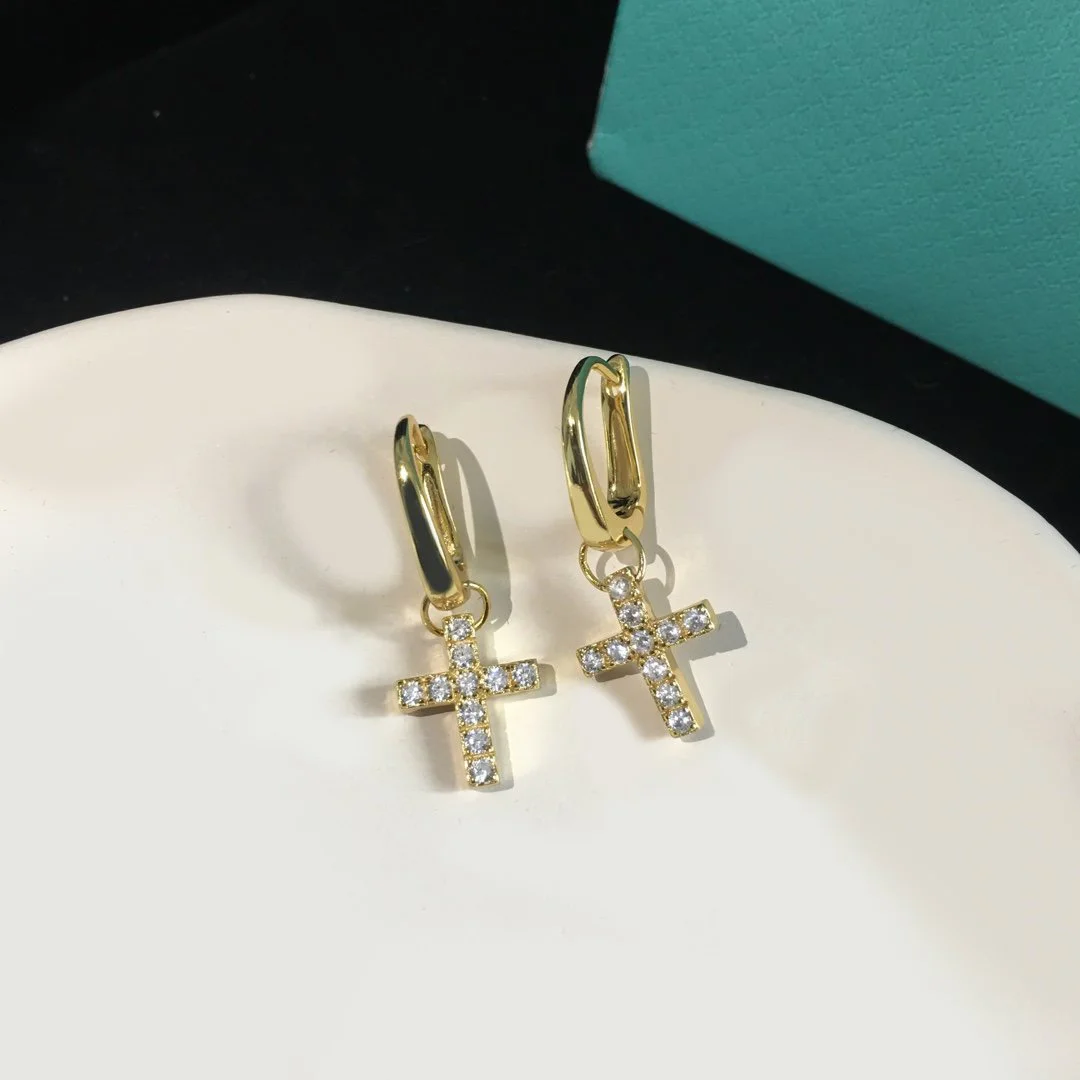 2022 Hot Trend Brand Five Color Cross Color Diamond Earrings Ear Studs Everyday Wear Versatile Jewelry Atmosphere 