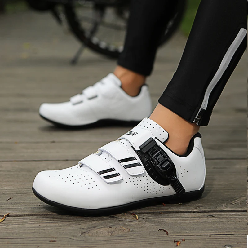 Cycling Shoes Men's Dicycle Shoes Compatible With Pelaton Road Dicycles Pelaton Shoes Cycling And Pre Installed Triangle