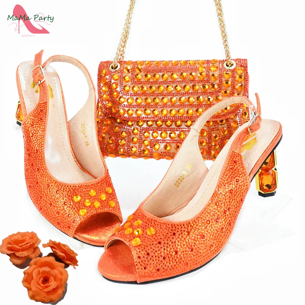 

2024 New Arrivals Mature Style Italian Women Shoes Matching Hang Bag with Shinning Crystal High Quality in Orange Color