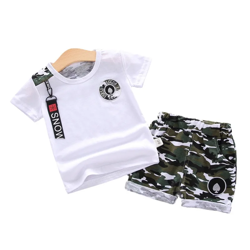 Toddler Boy's Tee and Shorts Set 1