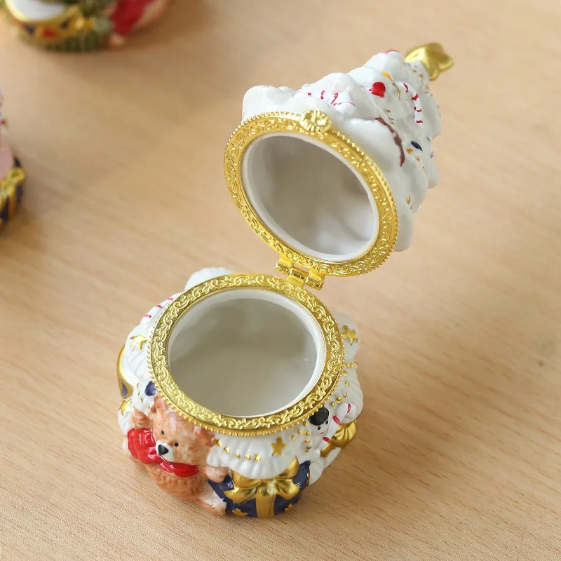 European and American Ceramic Jewelry Box with Christmas Tree and Bear Design Practical Home Décor Aromatherapy Candle Ornament