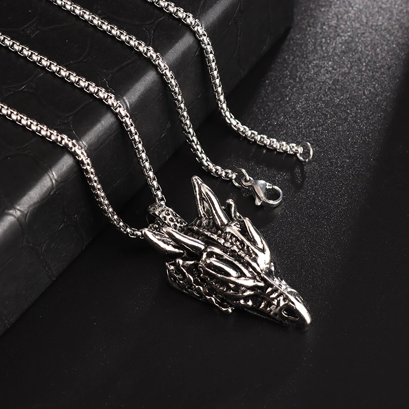 

Classic Mighty Domineering Retro Dragon Head Pendant Necklace Jewelry