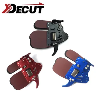 Decut Archery HOCKII Finger Tab Guard in Alluminio e Pelle, Protezione per Dita Destra/Sinistra, Accessorio per Caccia e Tiro 