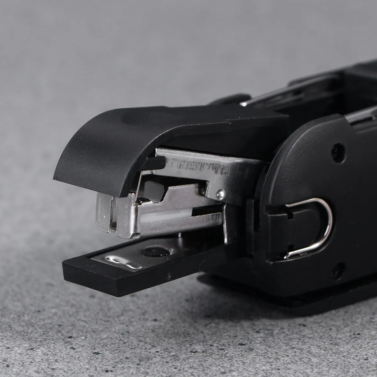 다기능 10 in 1 사무용 도구 키트 일상 사용을 위한 드라이버 펜치 커터가 포함된 소형 휴대용 문구 세트 야외용