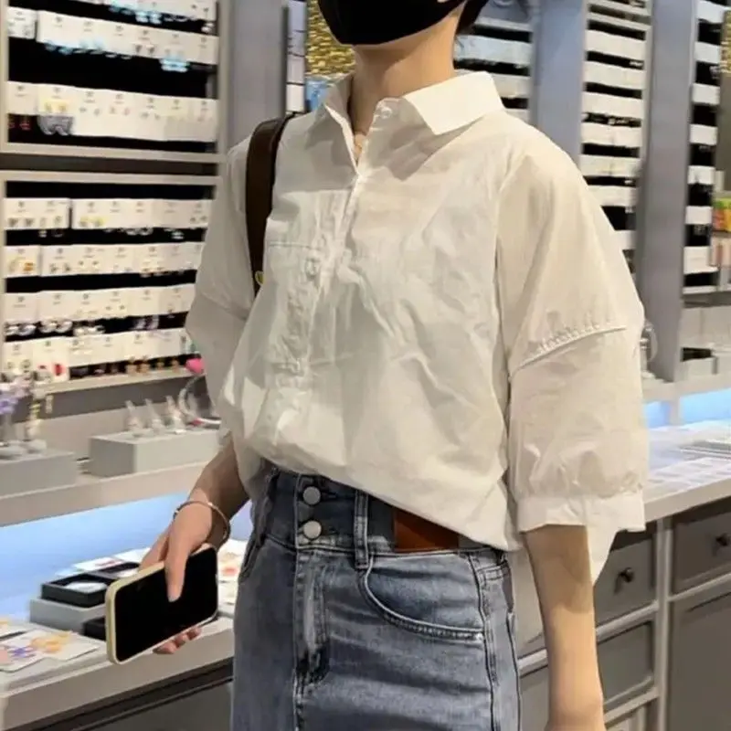 

2023 Women's Shirt Summer New Comfortable and Casual Design Women's Loose and Slim Korean Small Top Women Shirt