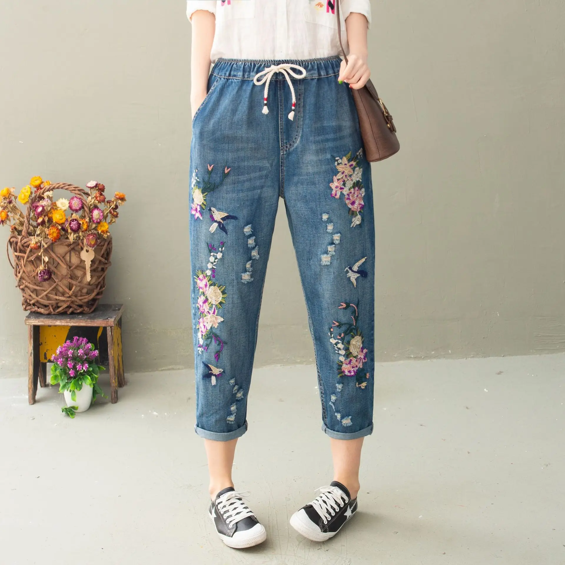 

Womens Vintage Floral Loose Denim Pants 2023 Spring Chinese Style Casual Ripped Blue Jeans Holes Elastic Harem Trousers
