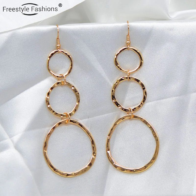 

Fashion Classic Irregular Zinc Alloy Drop Earrings Three Circles Made by Hand for Women