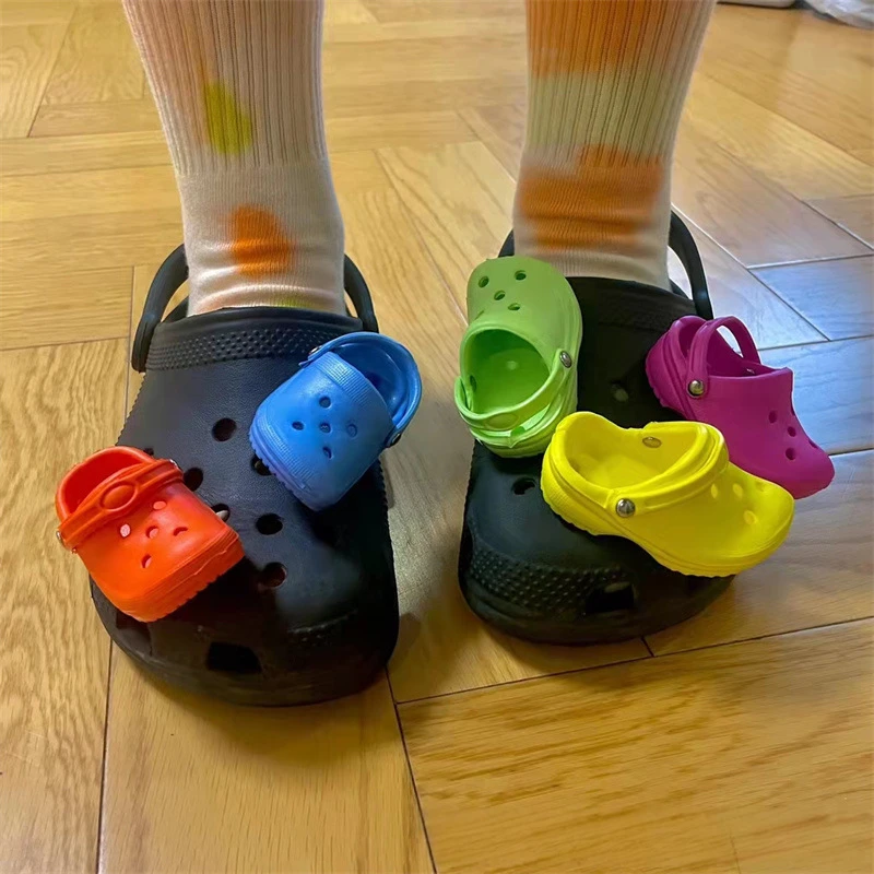 1 Stuks Schattige Mini Schoenen Bedels Pvc Schoen Decoratie Volwassen Kids Sandalen Schoenen Charmes Kleurrijke Schoen Accessoires Gratis Verzending