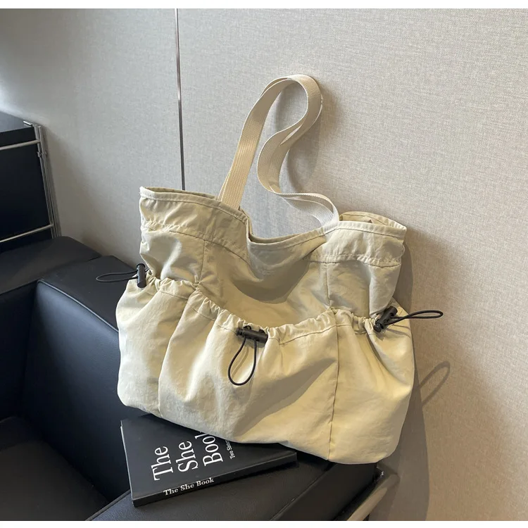 Large Capacity Tote Bag Fashion Shoulder Canvas Bag Work Commuting Bucket Bag