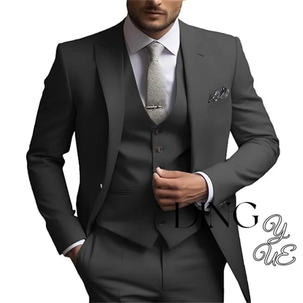 Men's Suits Regular Fit 3 Piece Tuxedos Peak Lapel Jacket + Waistcoat + Trousers for Graduation