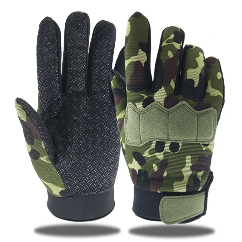 L Finger Camouflage