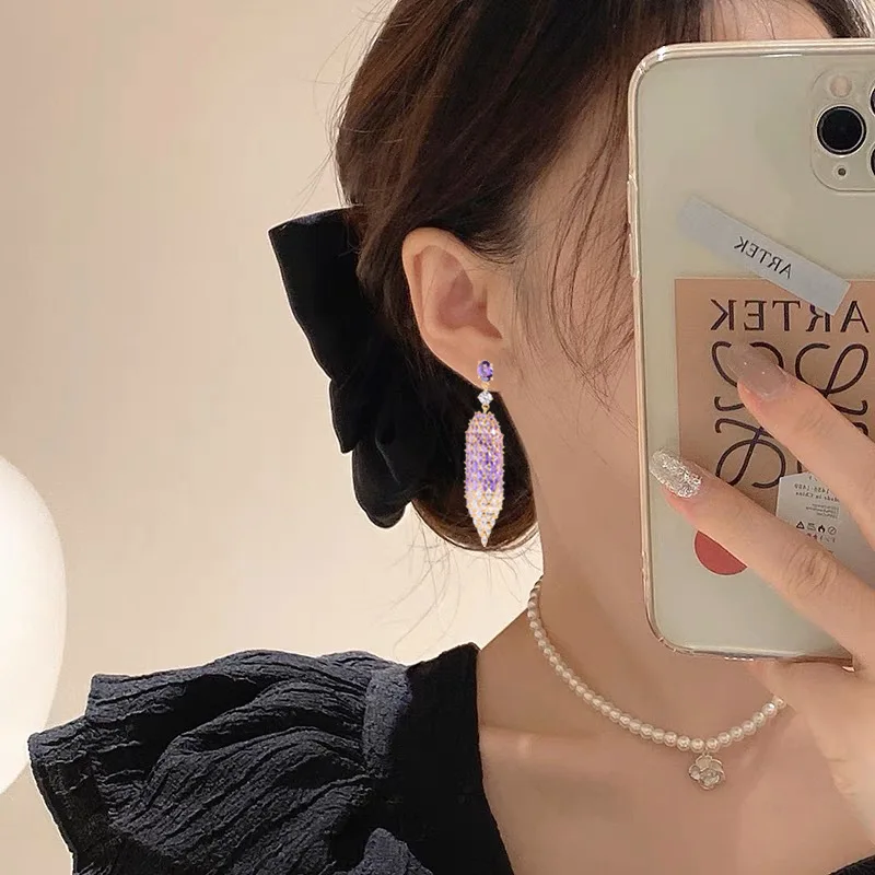 Color S925 Earrings Niche EuropeAn-American Style High-grade Long Pointy Earrings Light Luxury Temperament Party Earrings Women