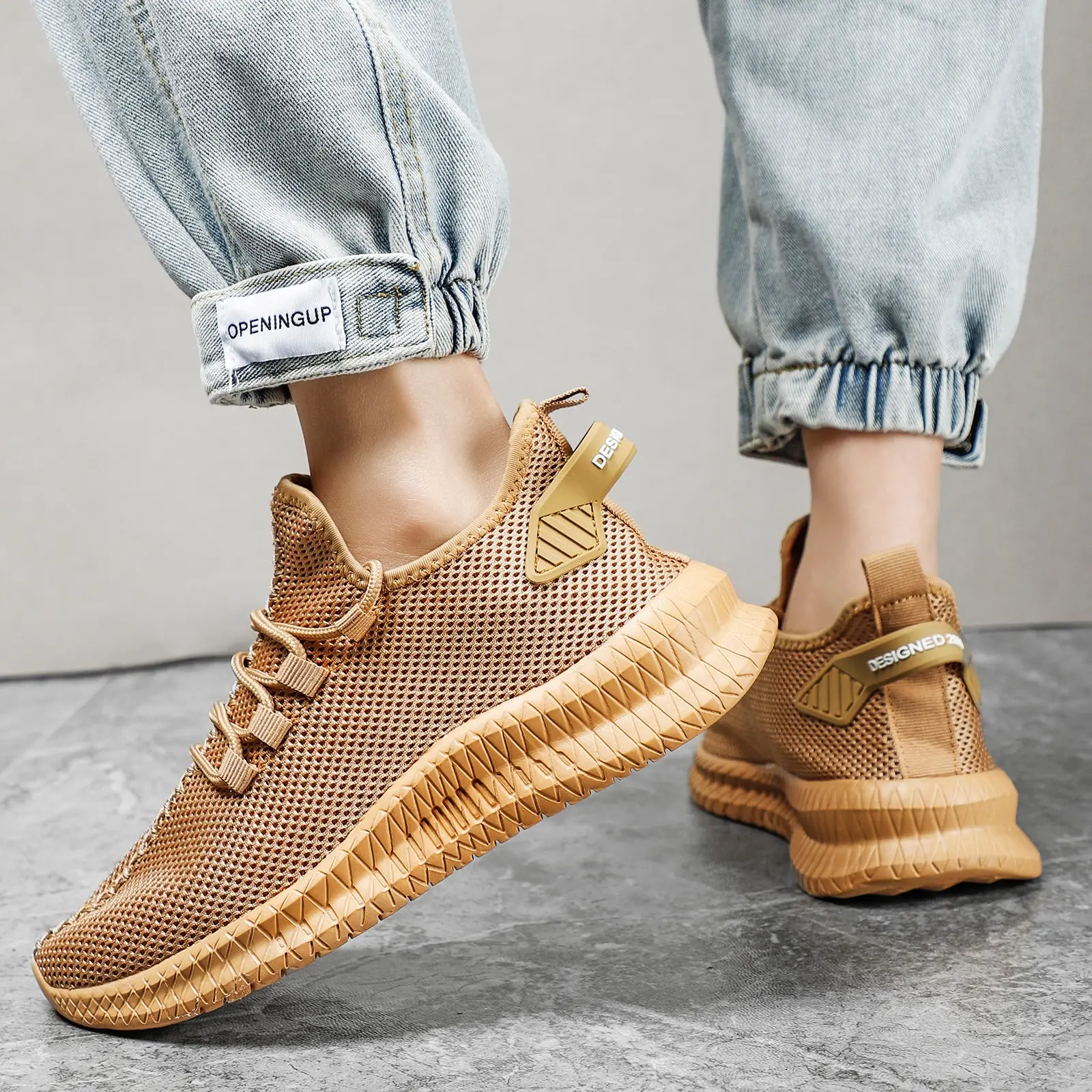 Рисунок 3 - Мужская обувь Кроссовки с дышащей