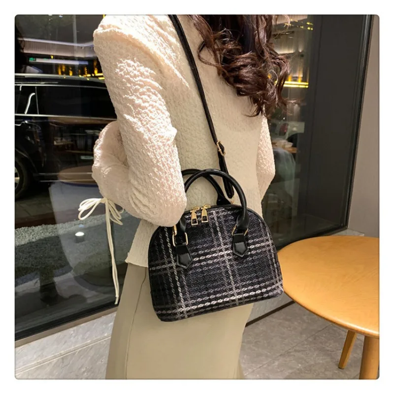 Western Style Gradient Contrasting Color Shell Female Crossbody Bag Handbag Trend Korean Minimalist Shoulder Bag for Women