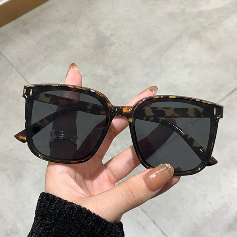 

Classic Vintage Square Sunglasses Woman Black Mirror Sun Glasses Male Female Brand Designer Big Frame Shade Goggle Oculos De Sol