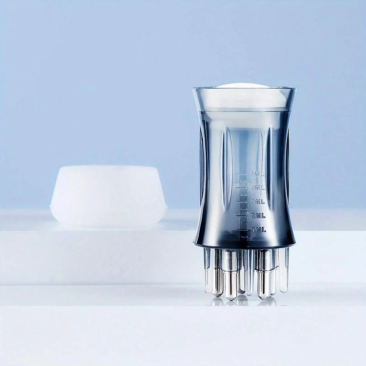 1Pcs Scalp Applicator Mini Portable Head Massager Roller Ball Brush Hair Growth Essential Oil Medicine Liquid Applicator