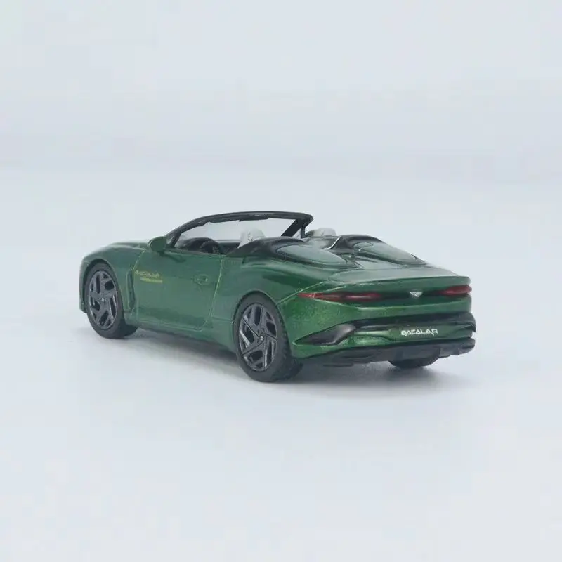 MINIGT 1:64 Mulliner Bacalar Open-top Metal Green Alloy Model MGT492 Model Number Scale Battery Type Features Material Barcode