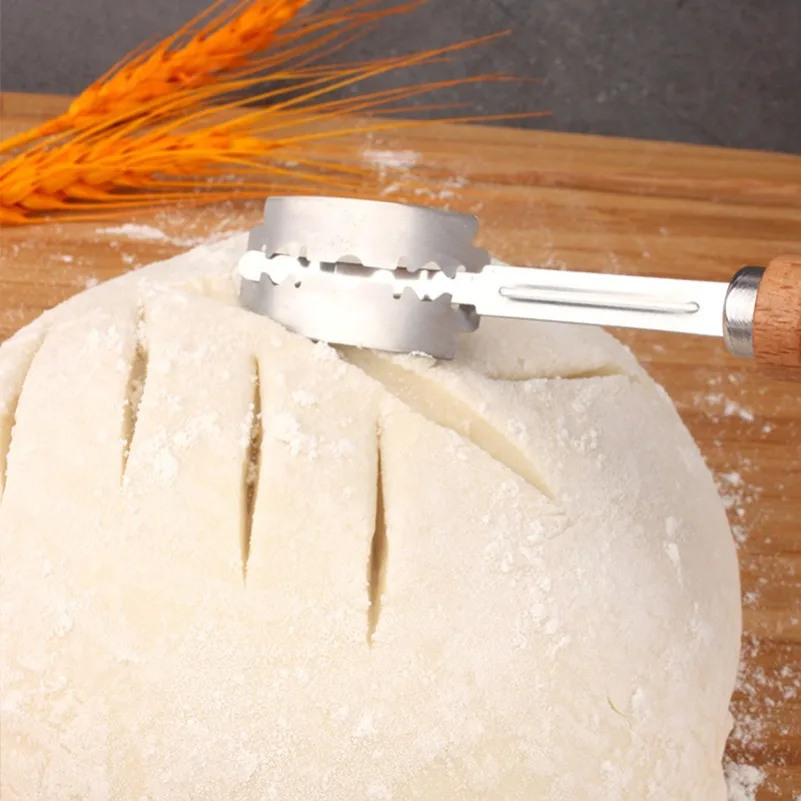 Dough Cutter with 5 Blades Toast Curved Baguette Bread Knife Wooden Handle Bakers Baking Accessory Pastry Spatulas