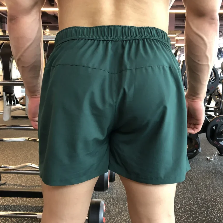 Men's Sporty Quick Dry Three-quarter Length Training Shorts for Gym And Fitness Muscle Building Elasticated Summer Sports Wear