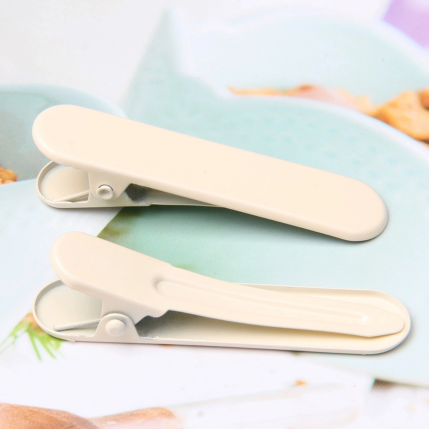 100pcs DIY Duckbill 악어 클립 캔디 색상 헤어 클립 소녀 헤어 액세서리 귀여운 헤어 클로 여성용 유행 헤어핀