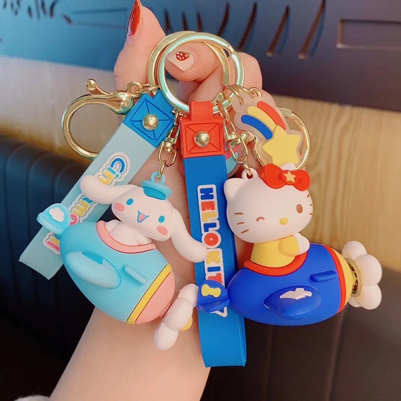 

Милая вращающаяся игрушка в стиле мультфильма «Hello Kitty»