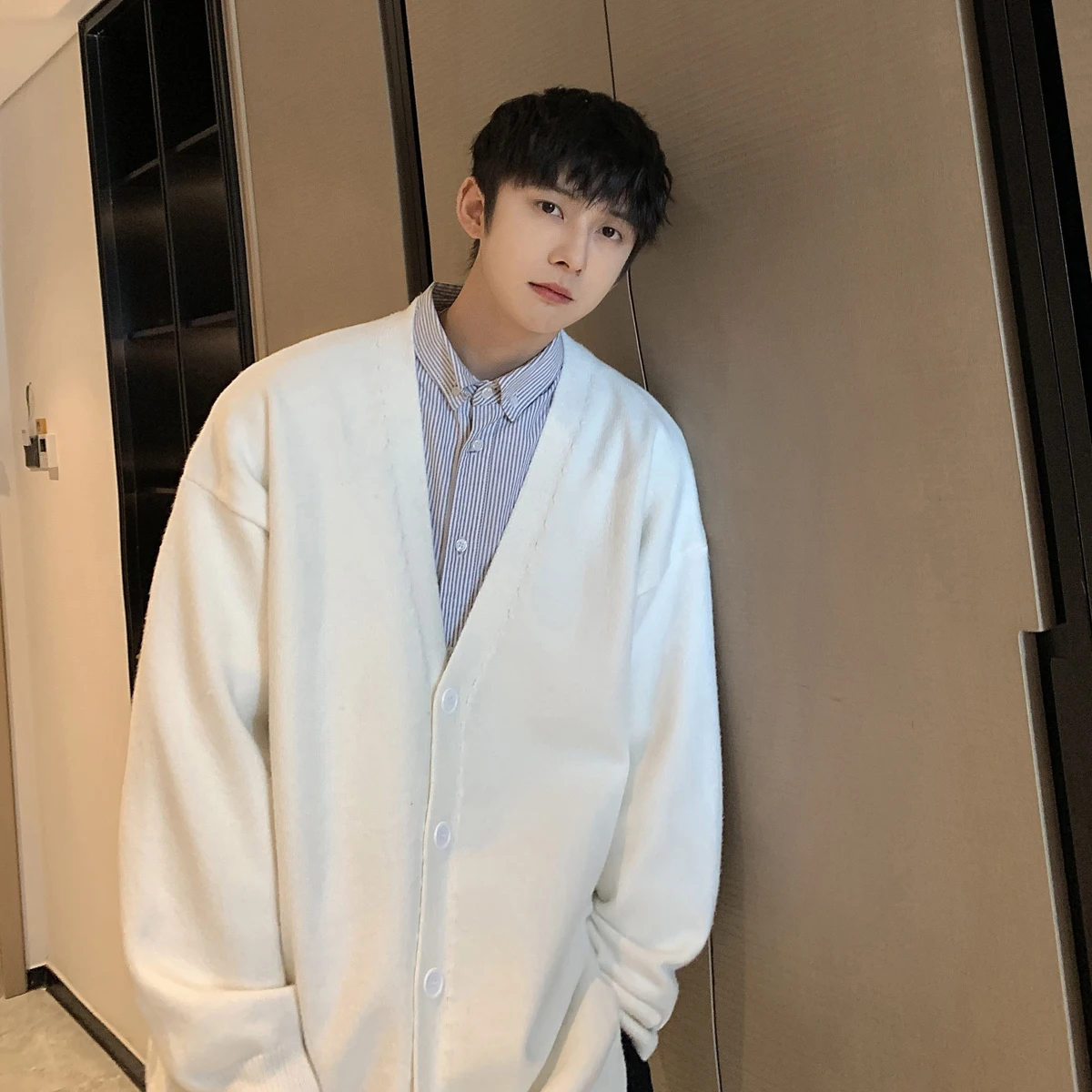 Men Cardigan Autumn Male Outwear Mens Sweaters V-neck Argyle Retro Japanese Trendy All-match Casual Oversized Loose Sweater