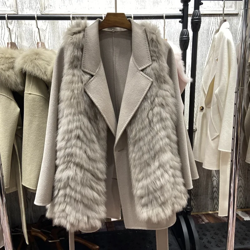 

New 2023 Women Khaki Casual real fox Fur Jacket stylish Genuine natural fox fur patchwork Short Coat