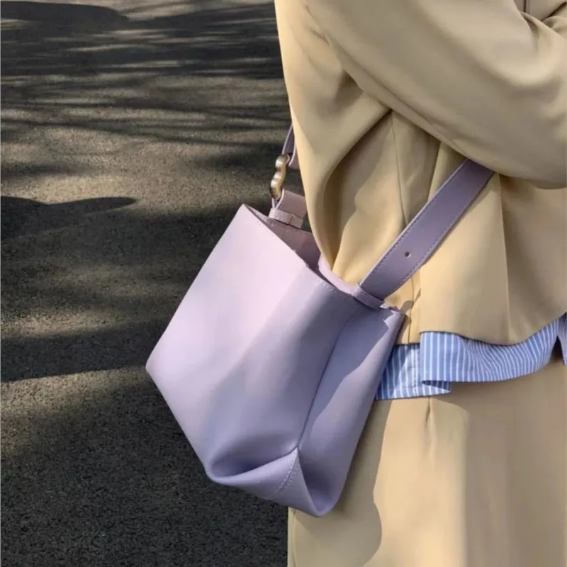 Solid Color Leather Large Capacity Tote Bag Women Square Minimalist Commute Bucket Shoulder Bag Ladies Casual Crossbody Bag 2025