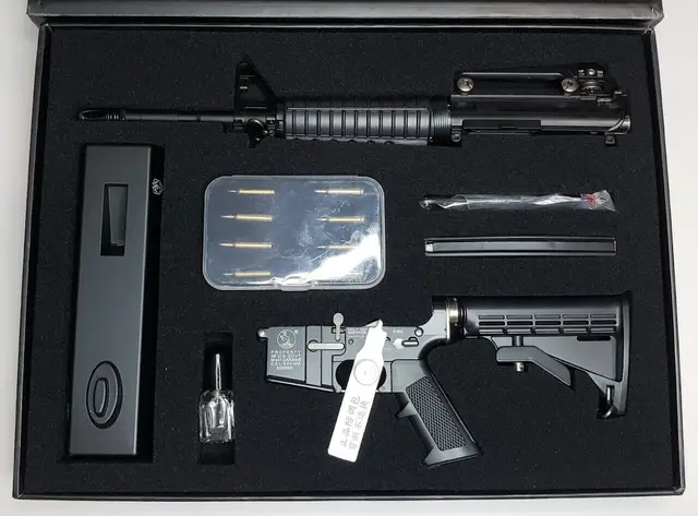 精巧1/3スケール　ミニチュア模型　AR15 M4 精巧1/3スケール ミニチュア模型 AR15 M4